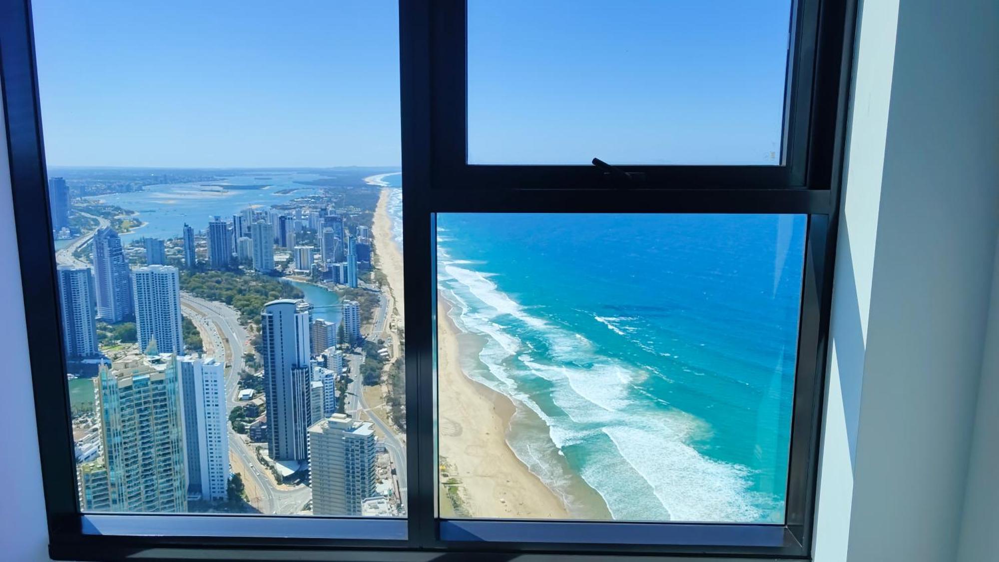 Surfers Paradise New Beachfront Apartments Gold Coast Zewnętrze zdjęcie